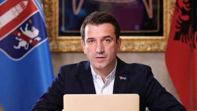 Photo of Festat e fundvitit, kryebashkiaku Veliaj urdhëron nga qelia nisjen e dekorimit të Tiranës