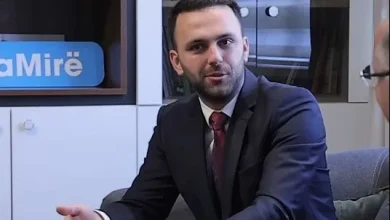 Photo of Djali i Jakup Krasniqit i reagon Haxhiut: Manipulimi juaj politik s’na barazon me deputetët serbë