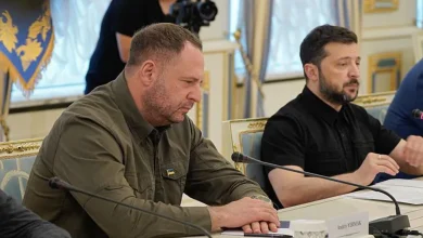 Photo of Telashe për Zelensky-n, agjentët anti-korrupsion kontrollojnë banesën e këshilltarit të tij kryesor