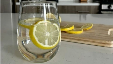 Photo of Pse duhet të filloni menjëherë të konsumoni ujë të ngrohtë me limon