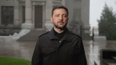 Photo of Zelensky me fjalim drejtuar kombit ukrainas: Ose do humbim dinjitetin ose SHBA-të