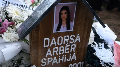 Photo of Varroset në vendlindje studentja nga Gjakova që vdiq para dy ditësh në Tetovë
