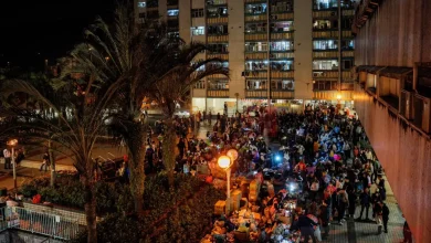 Photo of Numri i të vdekurve nga zjarri në kompleksin në Hong-Kong është rritur në 75, ende do të rritet
