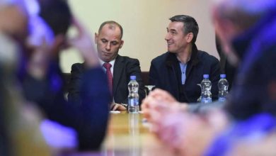 Photo of “Mu pati mbush mendja që ke lu mendsh”, Lladrovci tregon se çka i tha Kadri Veseli (VIDEO)
