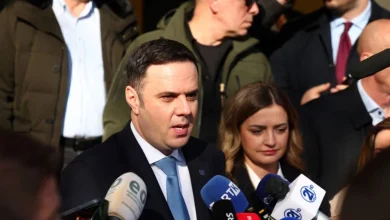 Photo of Kandidati i LDK-së për kryeministër, Lumir Abdixhiku voton në Prishtinë
