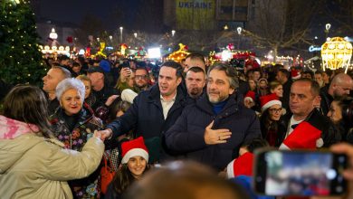 Photo of Ndezën dritat në Prishtinë, Abdixhiku: Kjo është fryma që duam në Kosovë- dritë, kullturë e jetë