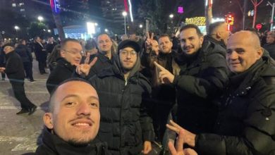 Photo of ‘U nisën të heqin Ramën, por si fillim hoqën Salianjin nga… grupi i WhatsApp’! Analisti ironi me protestën e PD
