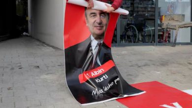 Photo of Reuters: Fitorja e Kurtit rrezikon përsëritjen e krizës njëvjeçare në Kosovë