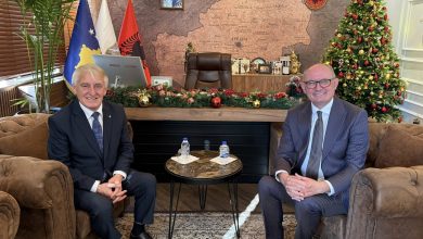 Photo of Mustafa viziton Aliun, bisedojnë për fuqizimin e rolit të shqiptarëve në Luginë