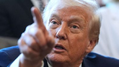 Photo of Trump tërheq pothuajse 50 ambasadorë anembanë botës