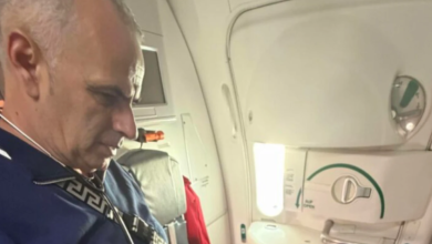 Photo of Hero në fluturim: Mjeku nga Peja shpëton jetën e një të riu amerikan në aeroplan