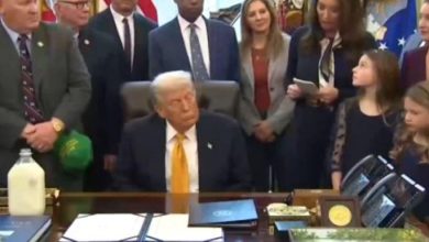 Photo of Trump e zë gjumi në Zyrën Ovale, reagimi i vogëlushes bëhet viral (VIDEO)