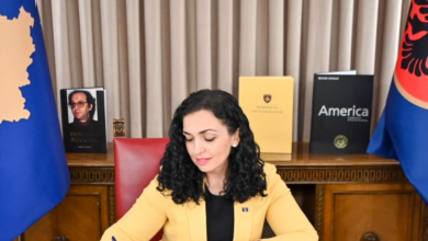 Photo of “E pafalshmja Osmani” – Nga 2009’ta ishin falur mbi 300 të burgosur, presidentja Osmani gjatë gjithë mandatit të saj fali vetëm një grua më 2025