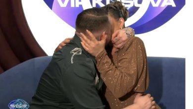 Photo of Emocionuese: Limi dhe Alba puthen në “Dhomën e Rrëfimit” (VIDEO)