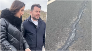 Photo of Skandali me rrugën e Ballukut që kushtoi 260 mln euro/ “E inauguruan me festival, sot e rrezikshme!” Denoncimi i Kaprit: Mbushën çarjet me bitum për…