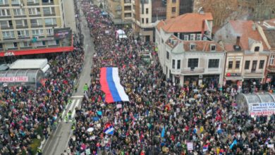 Photo of Protestë masive kundër Vuçiqit në Nish