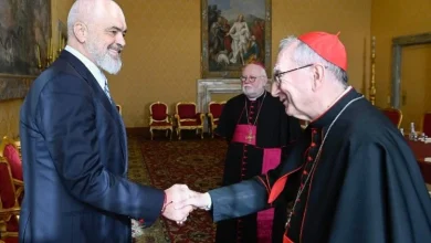 Photo of Fotot/ Vizita zyrtare në Vatikan, kryeministri Rama pritet nga Papa Leoni XIV në Pallatin Apostolik