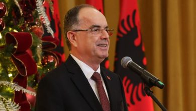 Photo of Presidenti i Shqipërisë me “zemër në Prishtinë”