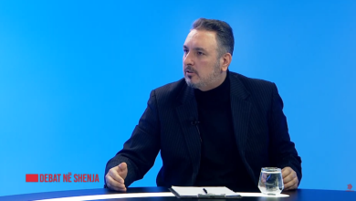 Photo of Bekim Fazliu del nga kontrolli i VLEN-it, i reagon Darko Kostadinovskit