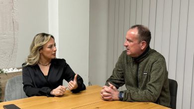 Photo of Arben Taravari prezanton prurjen më të re në Aleancën për Shqiptarët – doktoreshën Zyrie Arifin