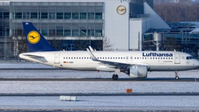 Photo of 500 pasagjerë mbetën të bllokuar gjatë natës brenda aeroplanëve, për shkak të borës në Gjermani