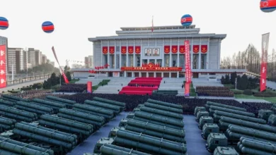 Photo of Kim Jong Un prezanton mjetin e ri ushtarak, mund të mbajë dhe transportojë disa raketa bërthamore njëkohësisht