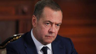 Photo of Kërcënon Moska, Medvedev: Rusia mund të nisë sulme bërthamore ndaj Francës e Britanisë, nëse pajisin Kievin me…