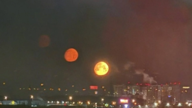 Photo of Tre… hëna ndriçuan qiellin e Moskës, fenomeni i rrallë i parahënës