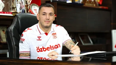 Photo of Rey Manaj prezantohet zyrtarisht te klubi turk