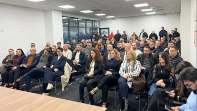 Photo of Mbledhja në ASh-në e Fetait, mungojnë Azir Aliu dhe Mimoza Musa (VIDEO)