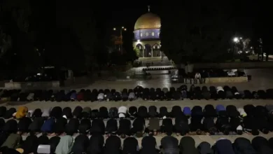Photo of Izraeli do të lejojë 10,000 palestinezë nga Bregu Perëndimor të marrin pjesë në lutjet e së premtes në xhaminë Al-Aksa gjatë Ramazanit