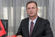 Photo of Ismet Sylejmani: Udhëheqësi Ali Ahmeti ka të drejtë përballë kryeministrit Albin Kurti për gjuhën shqipe në Maqedoni të Veriut