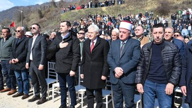 Photo of Sellcë shënohet 25 vjetori i fillimit të luftës së UÇK-së, Ahmeti nga këtu lëshuam një kushtrim të fuqishëm lirie