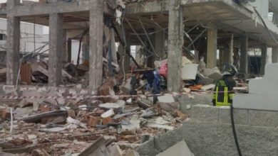 Photo of Shpërthimi në Romë, pamje nga shembja e 3 ndërtesave – Çifti i të moshuarve rëndë, persona nën rrënoja