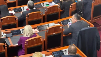 Photo of Seanca për kërkesën e SPAK, mungojnë Spiropali dhe Xhafaj. Në Kuvend nuk shkon as Balluku