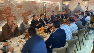 Photo of Bujar Osmani shtron iftar në Çair për kryetarin Ali Ahmeti dhe kryetarët e degëve të BDI-së