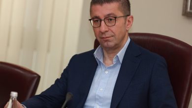 Photo of Mickoski bisedon me kryeministrin e Katarit për stabilitetin në Lindjen e Mesme