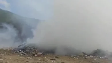 Photo of Tym dhe erë e rëndë nga deponia Bukovo, banorët e Ohrit kërkojnë mbylljen e saj