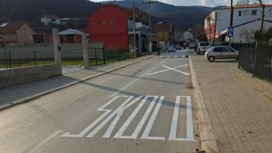 Photo of “Školo” në mes të Likovës, Arifi reagon ndaj sinjalistikës pa gjuhën shqipe