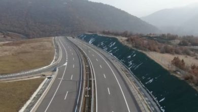 Photo of Goditet edhe lidhja me Kosovën, rruga Shkup-Bllacë nuk do jetë autostradë, por “rrugë ekspres”
