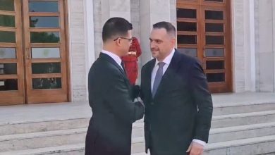 Photo of Prezantohet ministri i ri i Mbrojtjes, Vengu: Shqipëria, në duar të sigurta! Nufi: Do të forcojmë kapacitetet e sigurisë