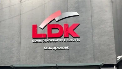 Photo of LDK-ja hap dyert për Vjosa Osmanin: Synojmë kthimin e të gjithë anëtarëve