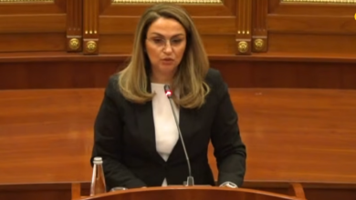 Photo of Selimi: Kushdo që tenton të rishkruajë historinë në gjykata, përgjigja është – ne të gjithë jemi Jasharë