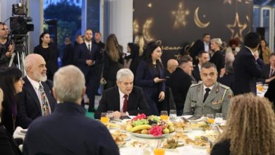 Photo of Ahmeti dhe Osmani morëm pjesë në iftarin e shtruar nga Edi Rama në Tiranë