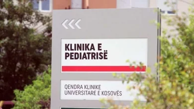 Photo of E rëndë Prishtinë/ Prindërit dhunojnë 5-vjeçarin, dyshohet se i prenë gishtat e këmbës, reagon spitali: Është në kujdes intensiv
