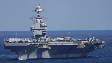 Photo of Aeroplanmbajtësja amerikane përfshihet nga flakët, autoritetet e SHBA: Dy të plagosur, incidenti nuk lidhet me luftën