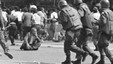 Photo of 23 Marsi 1989 – dita kur Kosova u rrethua nga tanket dhe humbi autonominë