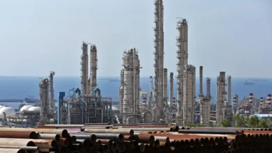 Photo of Nafta bie me gati 4% pas sinjaleve pozitive nga bisedimet SHBA-Iran, Brent nën 78 dollarë