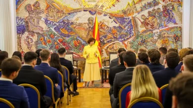 Photo of Presidentja Siljanovska nuk i ndalë kritikat ndaj BE-së: Kërkesat e fqinjëve devijojnë nga Kriteret e Kopenhagës