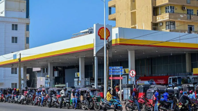 Photo of Sri Lanka shpall të mërkurat ditë pushimi për të kursyer karburant